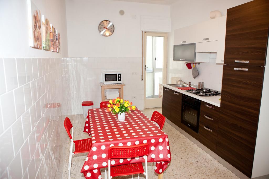 Maipiusenza House Appartement Monopoli Kamer foto