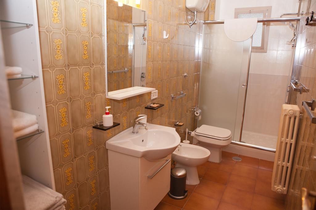 Maipiusenza House Appartement Monopoli Kamer foto